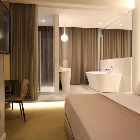 Mihotel Sala Λυών