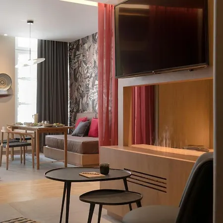 Mihotel Sala * Lyon