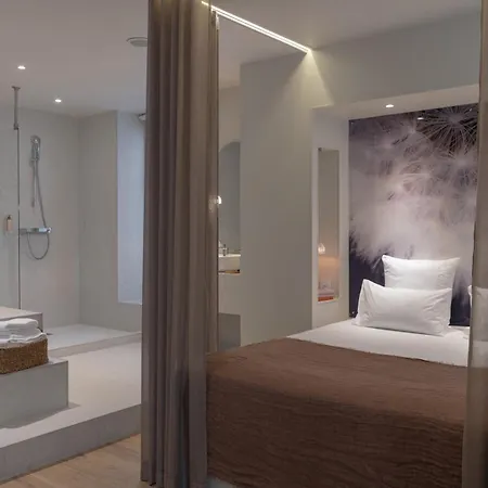 Mihotel Sala * Lyon